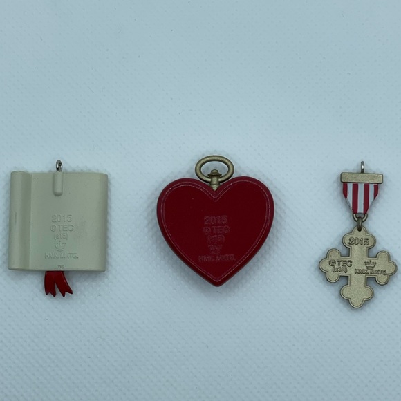 Hallmark Keepsake ornament- “Wizard of Oz” - Picture 2 of 2